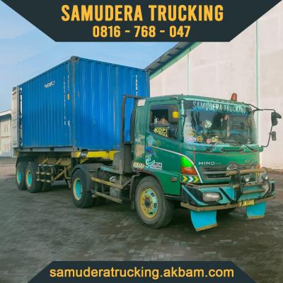 0816768047 Samudera Trucking Perusahaan Jasa Pengiriman Ekspedisi Kargo Truck Container 20 40 feet Harga Murah Terpercaya Armada Wing Box Fuso Tronton Trailer CDD Standar CDD Long Truck Dobel